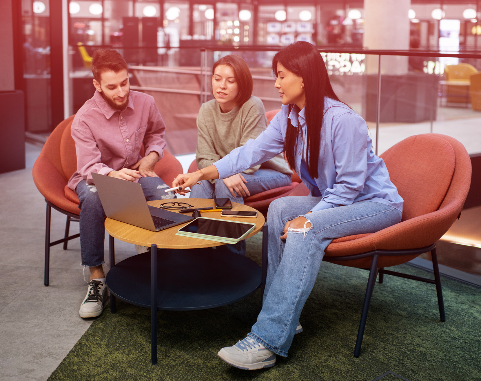 Startups & Influencer Brands